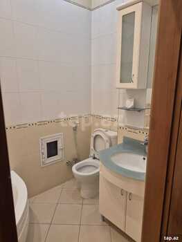 3-otaqlı yeni tikili kirayə verilir, 28 May küç., 171 m²