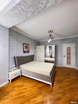 3-otaqlı yeni tikili, Mərdənov Qardaşları küç., 117 m²
