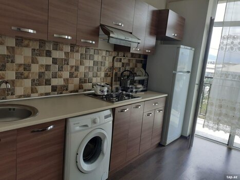 2-otaqlı yeni tikili kirayə verilir, Gəncə ş., 60 m²
