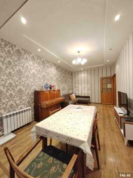 3-otaqlı mənzil, İnqilab İsmayılov küç., 60 m²