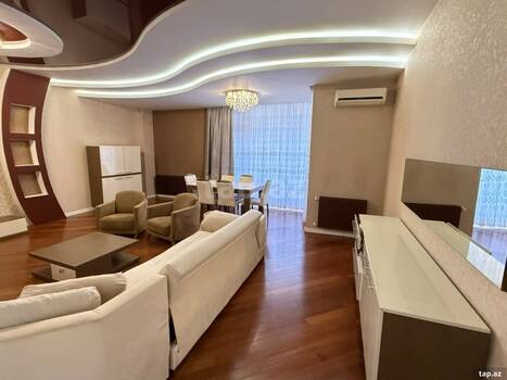 4-otaqlı yeni tikili kirayə verilir, Məmməd Rəhim küç., 160 m²