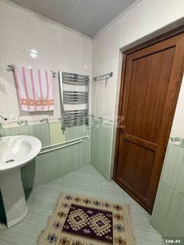 3-otaqlı mənzil, Cəmşid Naxçıvanski küç., 80 m²