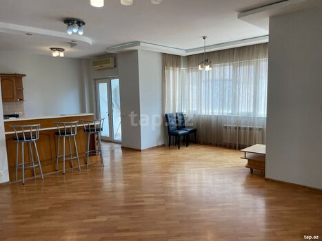 3-otaqlı yeni tikili, Babək pr., 130 m²