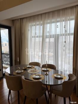 3-otaqlı yeni tikili kirayə verilir, Sergey Senyuşkin küç., 128 m²