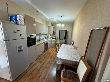 4-otaqlı yeni tikili, Sərdar Səfərov küç., 198 m²
