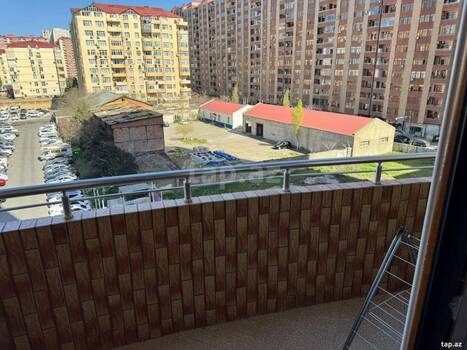 4-otaqlı yeni tikili, Sərdar Səfərov küç., 198 m²