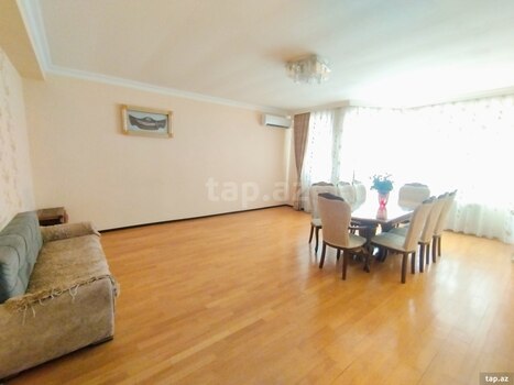 3-otaqlı yeni tikili, 8 Noyabr m., 150 m²