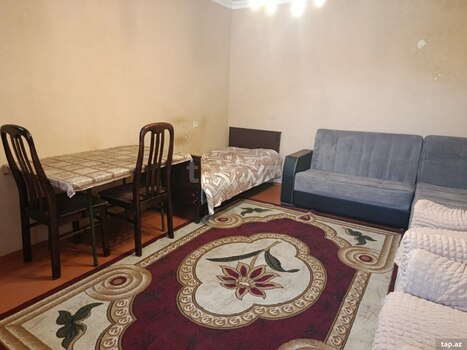 Həyət evi kirayə verilir, Qara Qarayev m.