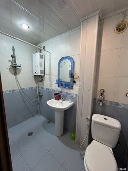 3-otaqlı mənzil kirayə verilir, Elmlər Akademiyası m., 100 m²