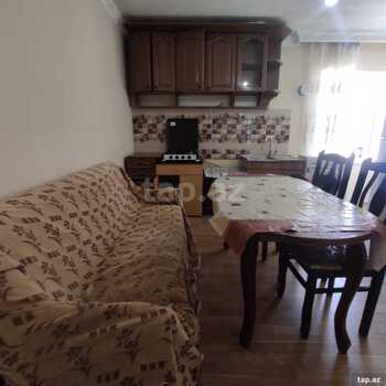 Həyət evi kirayə verilir, Lev Tolstoy küç. 66