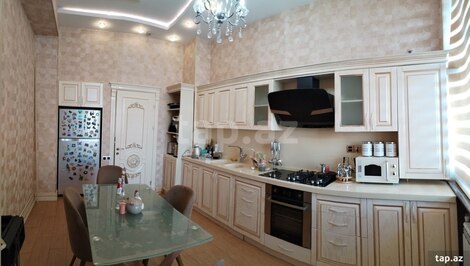 2-otaqlı yeni tikili, Moskva pr. 8, 93 m²