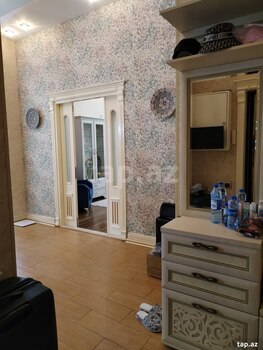 2-otaqlı yeni tikili, Moskva pr. 8, 93 m²