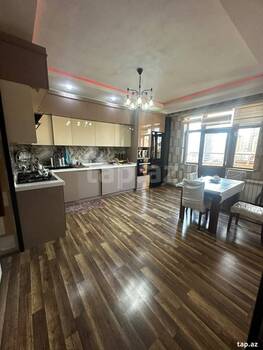 3-otaqlı yeni tikili, Süleyman Vəzirov küç., 137 m²