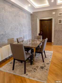 4-otaqlı yeni tikili, Afyəddin Cəlilov küç., 140 m²