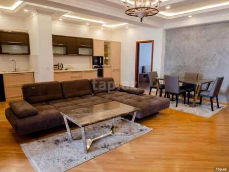 4-otaqlı yeni tikili, Afyəddin Cəlilov küç., 140 m²