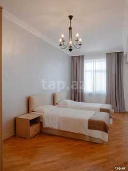 4-otaqlı yeni tikili, Afyəddin Cəlilov küç., 140 m²