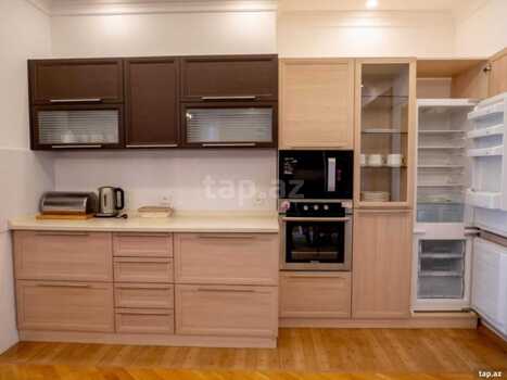 4-otaqlı yeni tikili, Afyəddin Cəlilov küç., 140 m²