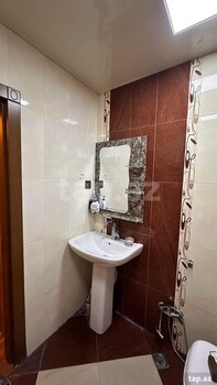 2-otaqlı yeni tikili, İnşaatçılar m., 60 m²