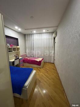 3-otaqlı yeni tikili, Sənan Kərimov küç., 123 m²