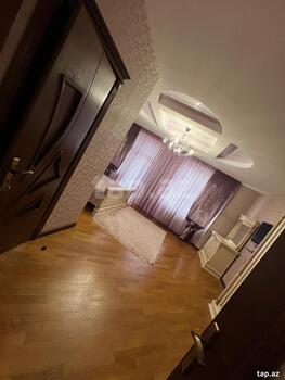 4-otaqlı yeni tikili, Bakıxanov küç., 240 m²