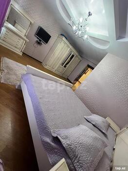 4-otaqlı yeni tikili, Bakıxanov küç., 240 m²