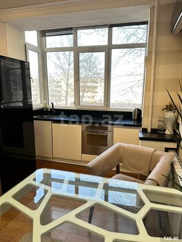 3-otaqlı yeni tikili, Qurban Xəlilov küç. 2, 90 m²