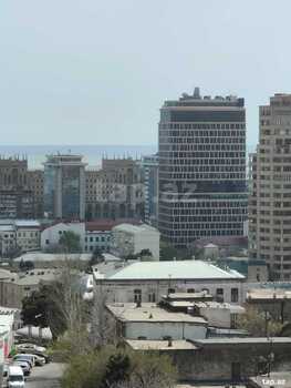 3-otaqlı yeni tikili, 28 May m., 144 m²