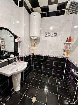 3-otaqlı mənzil, B. Nuriyev küç. 16A, 80 m²