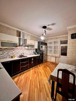 3-otaqlı mənzil, B. Nuriyev küç. 16A, 80 m²