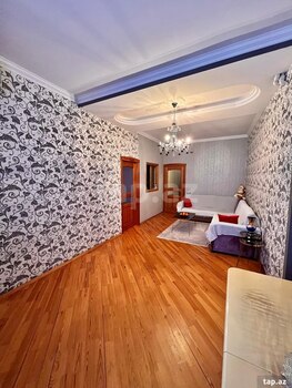 3-otaqlı mənzil, B. Nuriyev küç. 16A, 80 m²