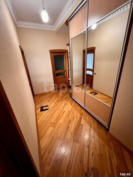 3-otaqlı mənzil, B. Nuriyev küç. 16A, 80 m²
