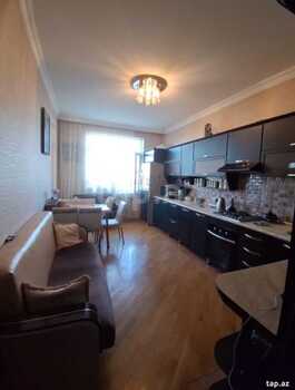 3-otaqlı yeni tikili, Azadlıq m., 125 m²