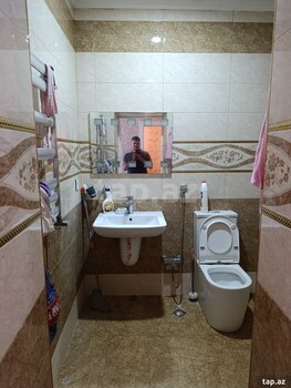 Villa, Azadlıq m.