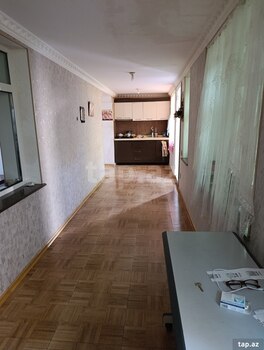 Villa, Azadlıq m.