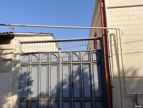 Villa, Azadlıq m.