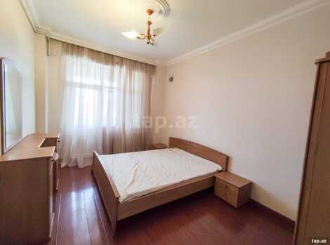 2-otaqlı yeni tikili kirayə verilir, Rüstəm Rüstəmov küç., 75 m²