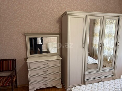 3-otaqlı mənzil, Hənifə Ələsgərova küç., 70 m²