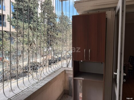 3-otaqlı mənzil, Hənifə Ələsgərova küç., 70 m²