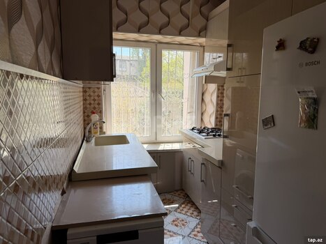 3-otaqlı mənzil, Hənifə Ələsgərova küç., 70 m²