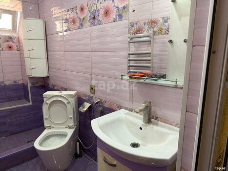 3-otaqlı mənzil, Hənifə Ələsgərova küç., 70 m²