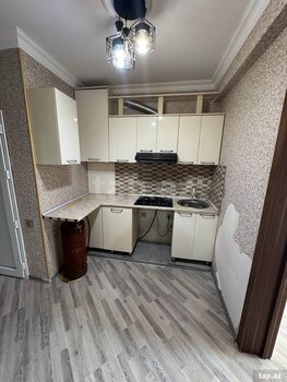 3-otaqlı yeni tikili, Qurtuluş küç. 93, 50 m²