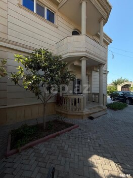 Bağ evi, Corat qəs.