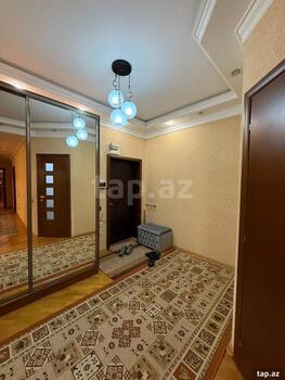 3-otaqlı yeni tikili, S.Rəhimov küç., 125 m²