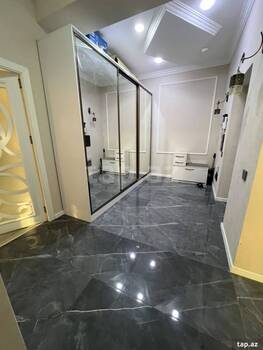 4-otaqlı yeni tikili, Babək pr., 81 m²