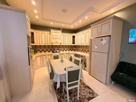 4-otaqlı yeni tikili, 20 Yanvar m., 230 m²