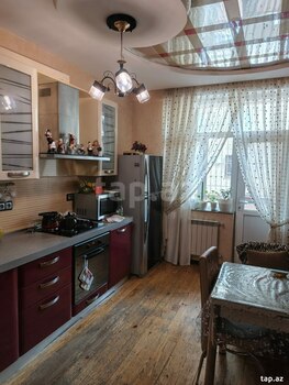 2-otaqlı yeni tikili, İnşaatçılar m., 90 m²