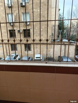2-otaqlı yeni tikili, İnşaatçılar m., 90 m²
