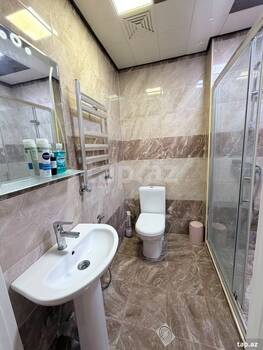 2-otaqlı yeni tikili, Rüstəm Rüstəmov küç., 73 m²