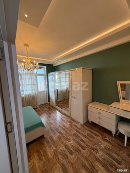 2-otaqlı yeni tikili, Heydər Əliyev küç. 136/A, 80 m²