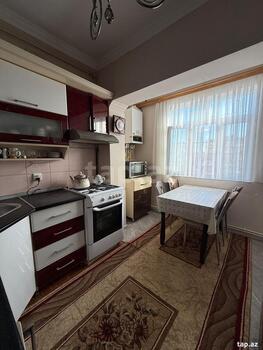 3-otaqlı mənzil, Cəmşid Naxçivanski küç., 80 m²
